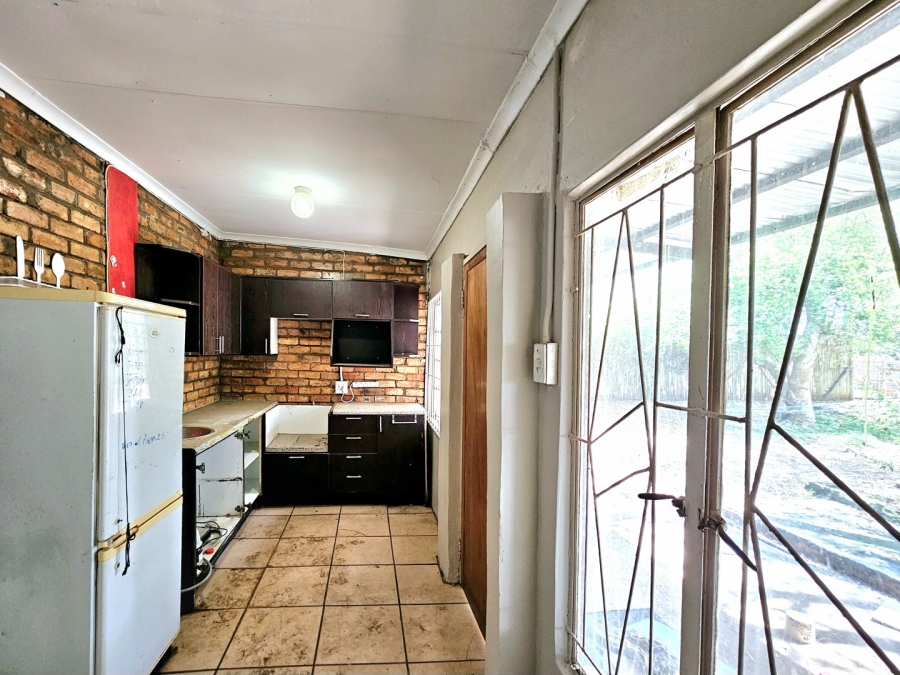 6 Bedroom Property for Sale in Bloemfontein Rural Free State